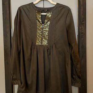 Gray dress tunic with Sequin detail.